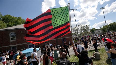 Chiefs called on to raise African American flag in addition to social justice messages | Fox News