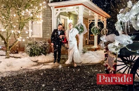 Exclusive Pics! Marrying Father Christmas Premieres on Hallmark Movies ...