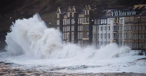 Storm Fergus to hit straight after Storm Elin causing 48 hour double ...