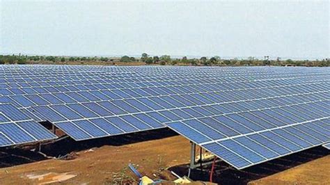 NTPC to build India’s biggest solar park in Gujrat - Hindustan Times