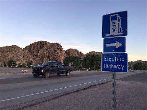 Nevada installs electric car charging stations around the state