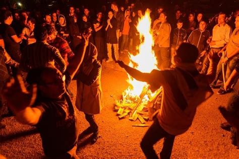 Chaharshanbe suri: Persian Festival of Fire | Chaharshanbe suri, Rituals, Iran culture