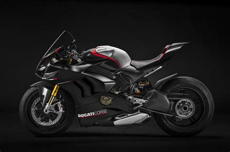 Motorrad Vergleich Ducati SuperSport 2020 vs. Ducati Panigale V4 SP 2021