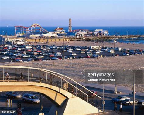 63 Santa Monica Pier Parking Stock Photos, High-Res Pictures, and Images - Getty Images