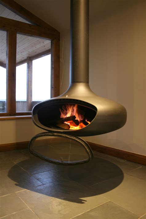 Firemaker - Hanging fires & suspended stoves