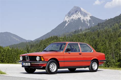 √E21 BMW 3 Series Retro Review From Car and Driver - BMW Nerds