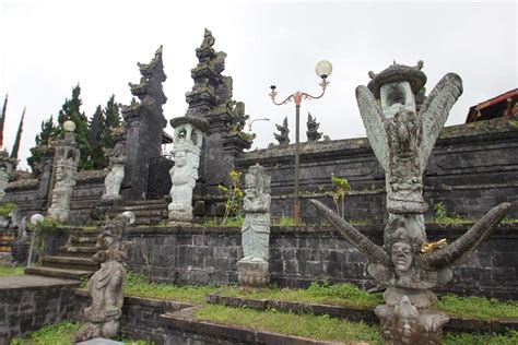 Pura Besakih Temple in Bali Indonesia - Opening Hours & Entrance Fee