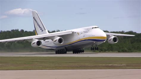 Antonov An-124 - Landing & Takeoff - YouTube