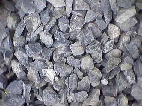 Stone Chips at best price in Ranchi by Suraj Enterprises | ID: 22943218262