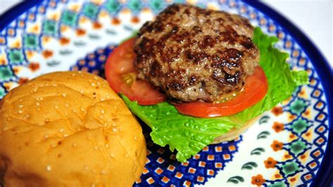 How to Cook Hamburgers on the Stove: 7 Steps (with Pictures)