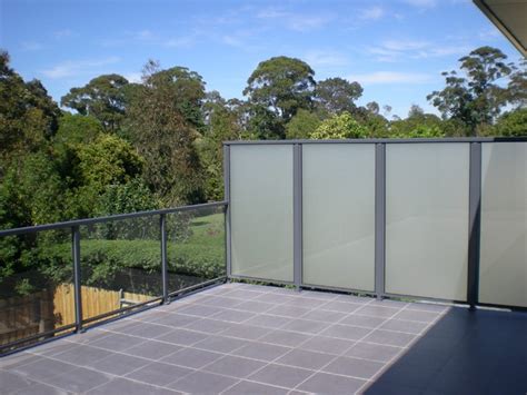 Glass Privacy Screens Melbourne | Frameless Impressions