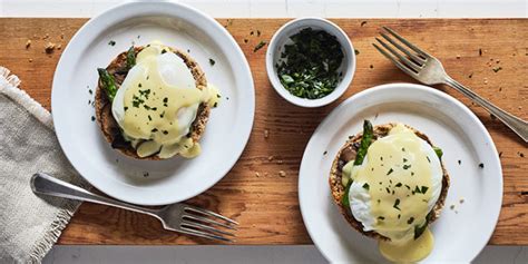 Vegetarian Eggs Benedict Recipe | The Beachbody Blog