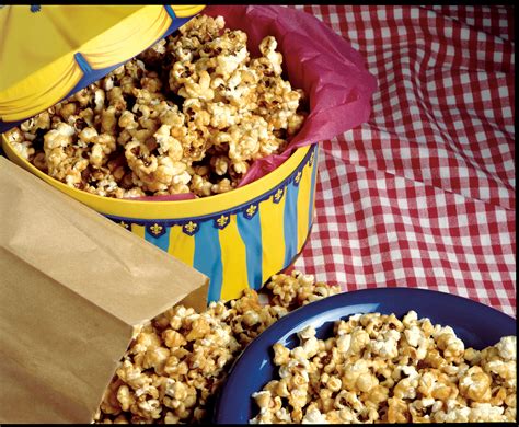 Caramel Corn Recipe - Easy Kitchen