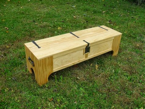 Amazing Bed in a Box - FineWoodworking