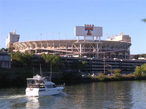 Tennessee Vols football on Pinterest | Neyland Stadium, Tennessee and ...