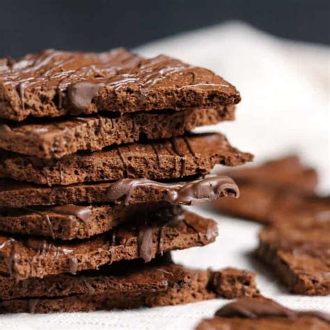 5-Ingredient Protein Brownie Brittle - Kinda Healthy Recipes