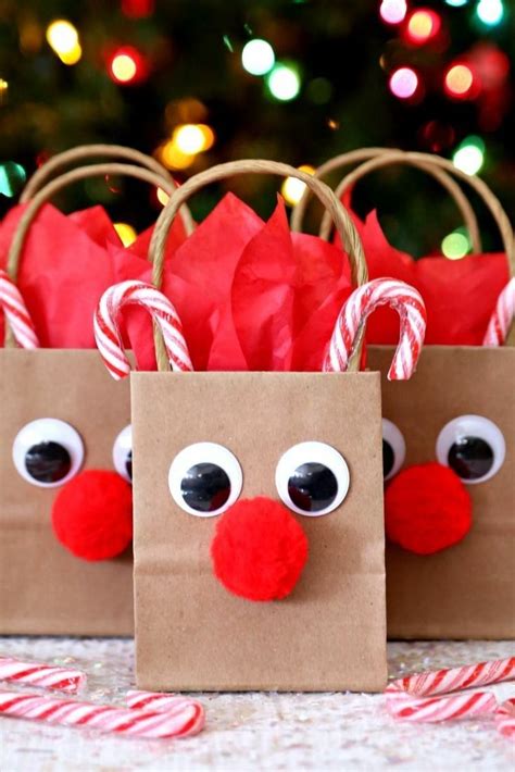 Christmas gift bags | Reindeer gifts, Diy christmas gifts, Easy ...