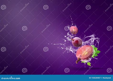 Water Splashing on Fresh Red Grapes Over Red Background Stock Image - Image of berry, drop ...