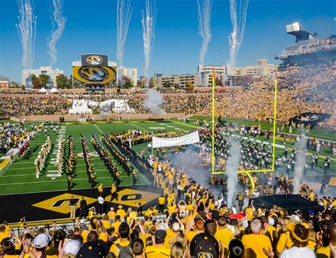 Faurot Field - Facts, figures, pictures and more of the Missouri Tigers ...