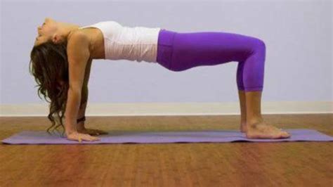 Five best Yoga poses for a flat tummy | NewsBytes