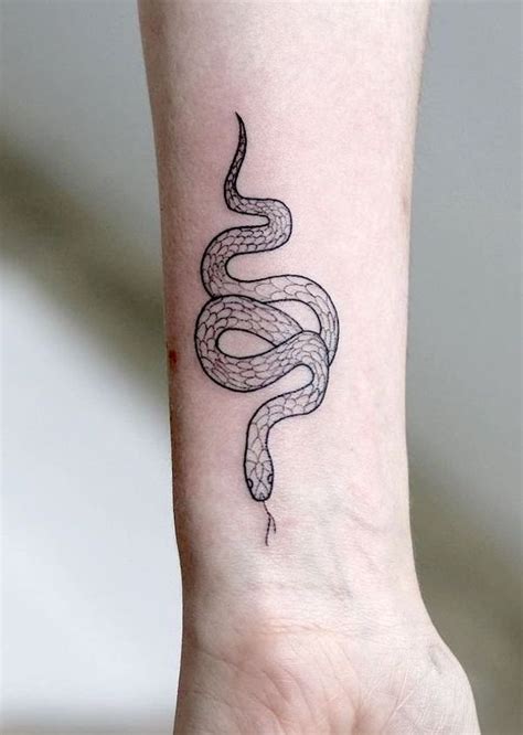 Share more than 67 snake on wrist tattoo super hot - in.cdgdbentre