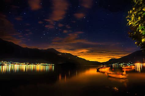 Lake Como at night | Edwin van Buuringen | Flickr