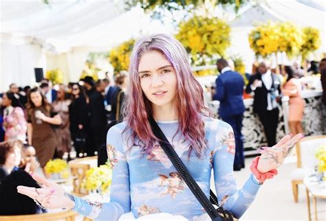 Claire Boucher (Grimes) Wiki, Height, Age, Boyfriend, Family, Children ...