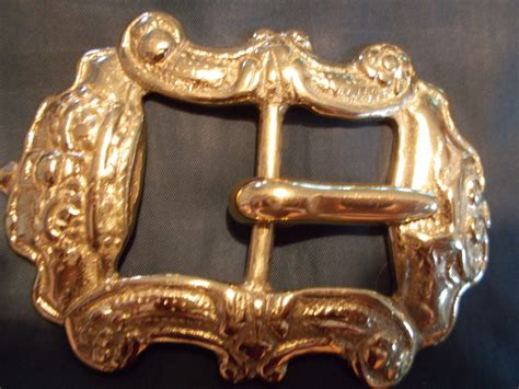 Beautiful brass belt buckle | Collectors Weekly