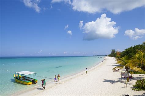 How to Pick a Jamaica Travel Destination