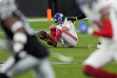 Giants expect Daniel Jones to be their starting QB once he recovers ...