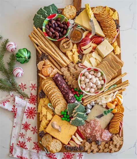 DIY Christmas Cheese Board | Easy Holiday Cheese Board Ideas!