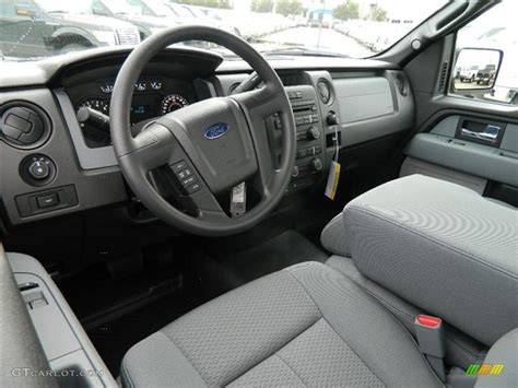 2012 Ford F150 XL Regular Cab interior Photo #59019797 | GTCarLot.com