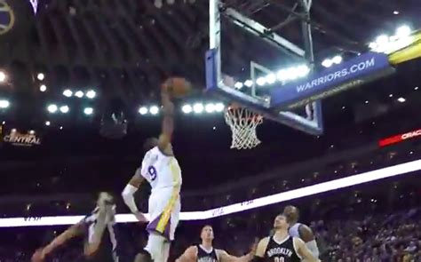 Andre Iguodala Makes Beautiful Coast-to-Coast Dunk (Video ...