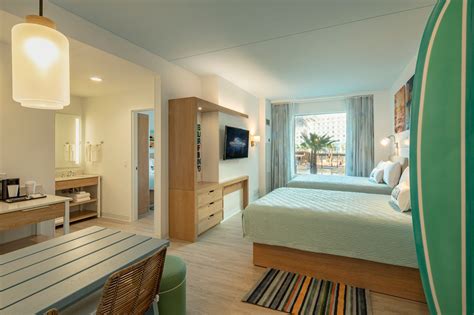 Universal Orando Officially Opening Universal's Endless Summer Resort - Dockside Inn and Suites ...