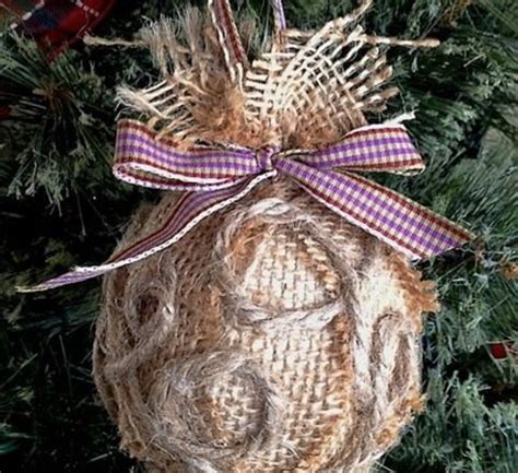 77 Creative Craft Ideas Using Burlap - FeltMagnet