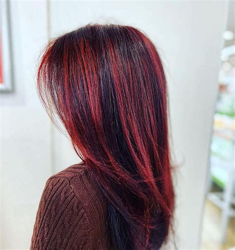 40 Gorgeous Black Hairstyles with Red Highlights That Pop - Hood MWR