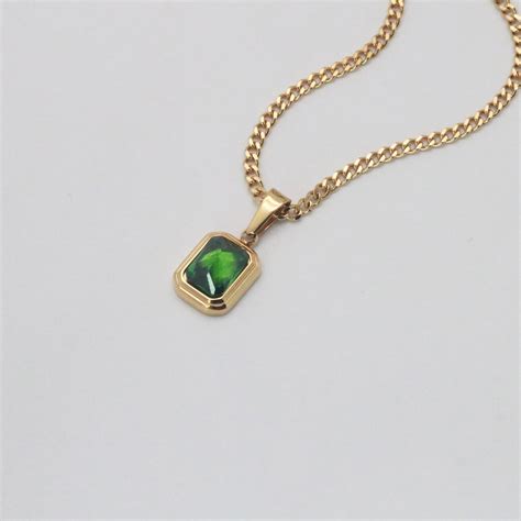 Emerald Stone Pendant Necklace