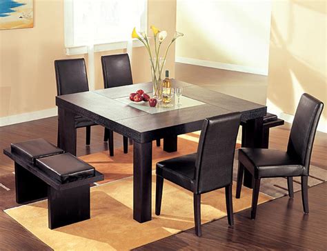 Home Design and Decorate: Square Dining Table From The Hardwood