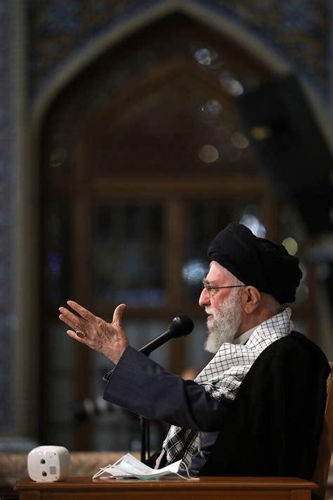 Khamenei.ir - Leader's speech on the first day of the Iranian New Year