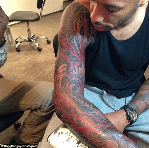 Thierry Henry shows off new tattoo on right arm | Daily Mail Online