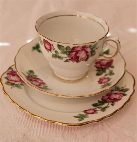 Colclough bone china england pink roses trio gorgeous