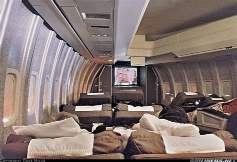 Continental Airlines International First Class Cabin on a Boeing 747 ...