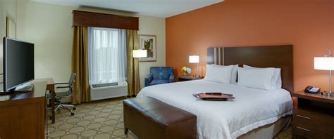 Hampton Inn and Suites Philadelphia/Bensalem, PA Hotel