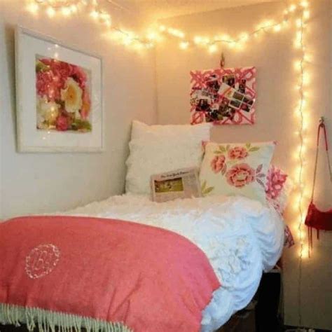 Preppy Dorm Room Decor: 20 Ideas to Fall in Love With