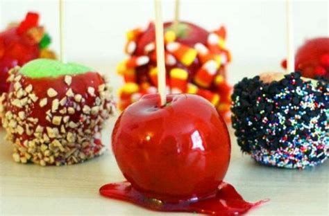 Foodista | Make Your Own Candy Apples With This Awesome Instructable