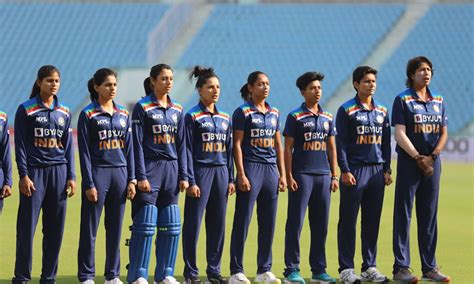 Salaries of Indian cricketers: Differences between men's and women's teams