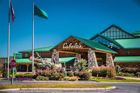 Cabelas Retail Store editorial stock photo. Image of outdoor - 81547018