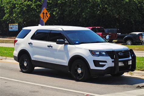 Fort Lauderdale Police Unmarked Ford Explorer | Ford explorer, Police ...