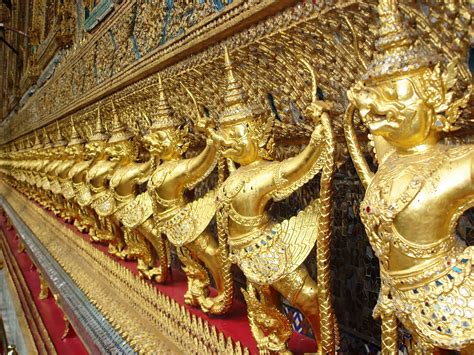 golden temple | Grand palace bangkok, Thailand photos, Thailand adventure