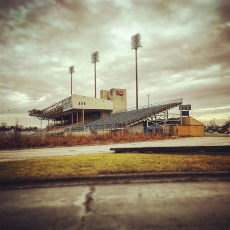 The old clippers stadium. "Coopers Stadium" in Columbus Ohio ...